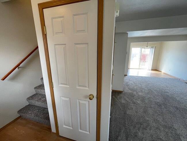 425 W Shore Dr in Belgrade, MT - Building Photo - Building Photo