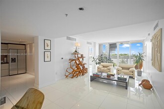 2155 Washington Ct in Miami Beach, FL - Building Photo - Building Photo