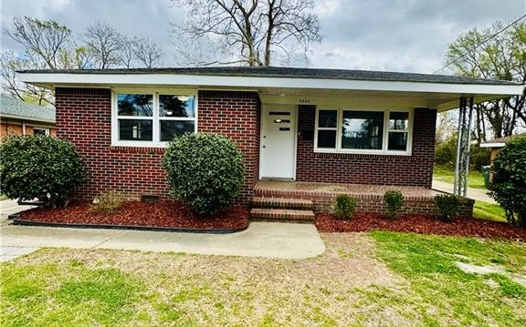 property at 2660 Chesapeake Blvd