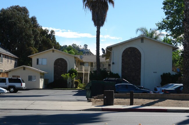 1075-1083 S Mollison Ave in El Cajon, CA - Building Photo - Building Photo