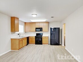 4611 Stallion Cove, Unit 1A in San Antonio, TX - Building Photo - Building Photo