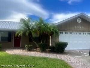 2702 Orange Grove Dr in Sebring, FL - Building Photo