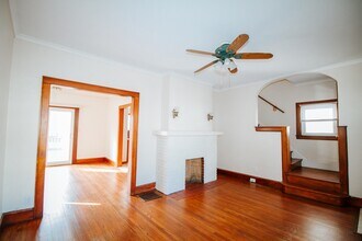 1467 Sabra Rd in Toledo, OH - Foto de edificio - Building Photo
