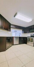9977 Westview Dr in Coral Springs, FL - Foto de edificio - Building Photo