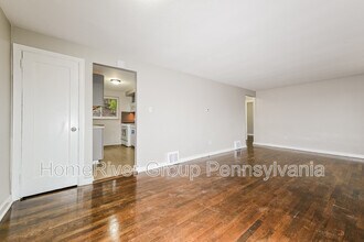 414 Pennwood Dr in Pittsburgh, PA - Building Photo - Building Photo