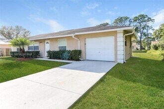 650 NW Selvitz Rd in Port St. Lucie, FL - Building Photo - Building Photo