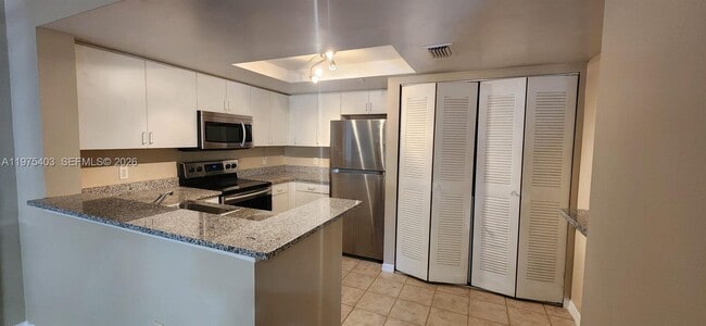 property at 4151 N Haverhill Rd