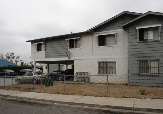 5260-5262 Rex Ave in San Diego, CA - Building Photo - Building Photo