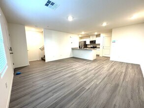 4828 Ava Ridge Ave in Enterprise, NV - Building Photo - Building Photo