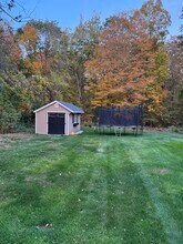 4 Hinman Meadow Rd in Burlington, CT - Building Photo - Building Photo
