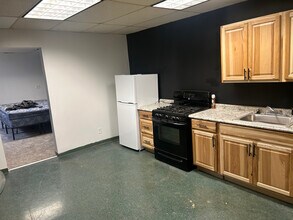 1916 Hamill Ave in Clarksburg, WV - Building Photo - Building Photo