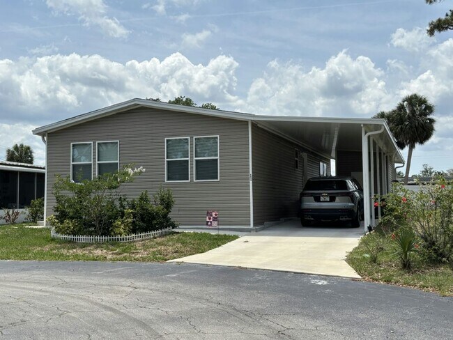 property at 11 Coach House Ct