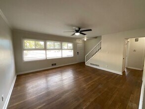 3011 Horse Shoe Dr in Atlanta, GA - Building Photo - Building Photo