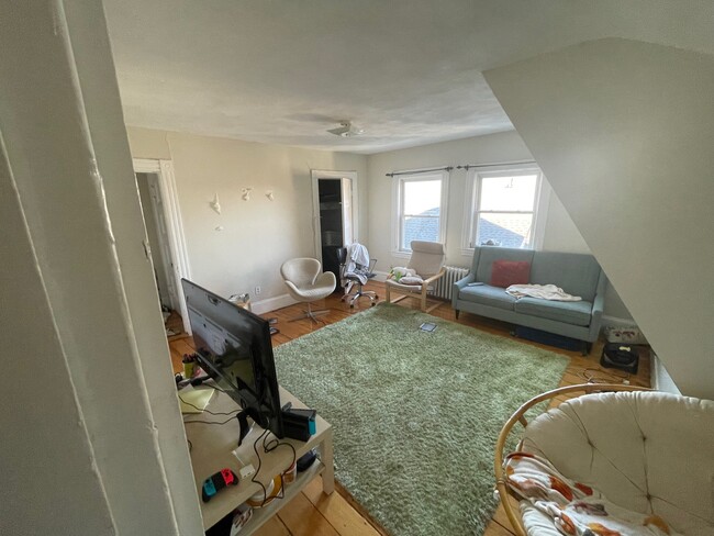 14 Fairmount St, Unit 1 in Medford, MA - Building Photo - Building Photo