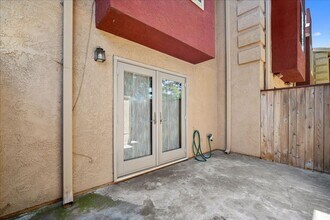 966 Q St in Sacramento, CA - Building Photo - Building Photo