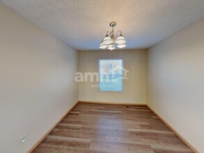 35 Wrens Nest Ct in Pataskala, OH - Foto de edificio - Building Photo