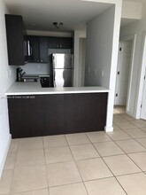 914 SW 31st Ave, Unit 307 in Miami, FL - Building Photo - Building Photo