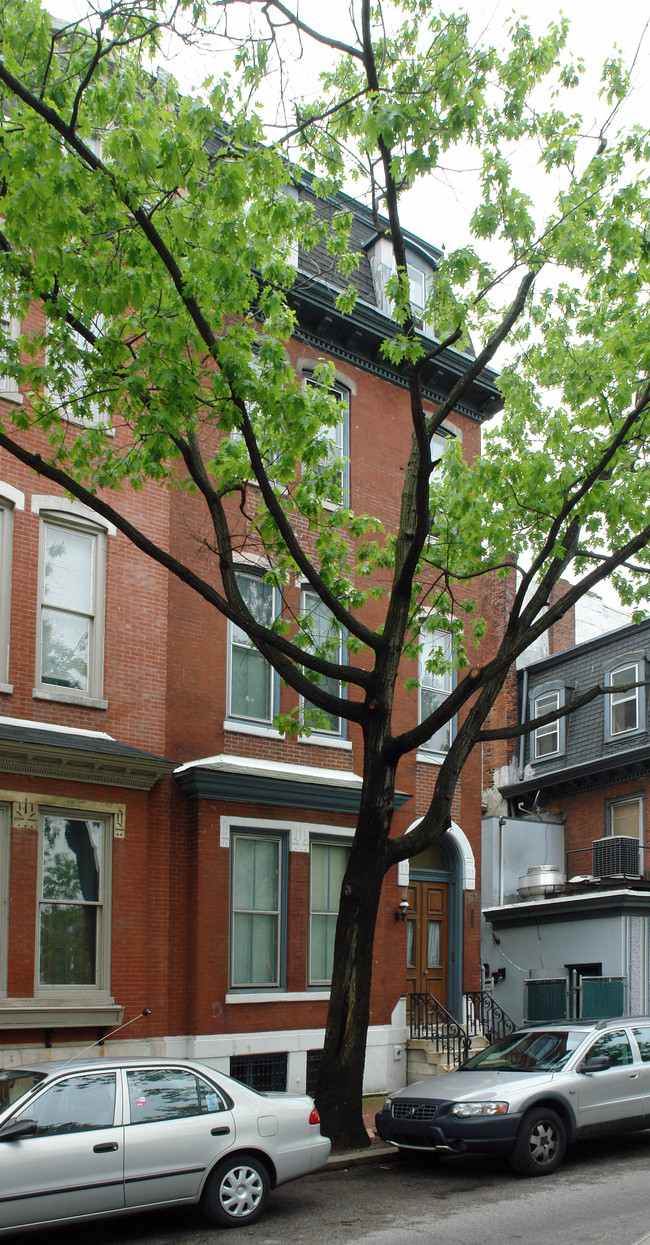 2036 Race St in Philadelphia, PA - Foto de edificio - Building Photo