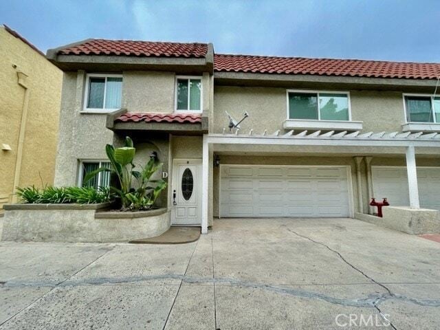 property at 2558 Orange Ave