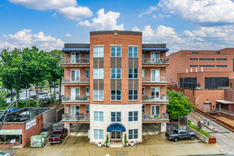 851 Condominiums in Winston-Salem, NC - Building Photo - Building Photo