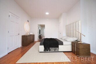 251 Patchen Ave in Brooklyn, NY - Building Photo - Building Photo