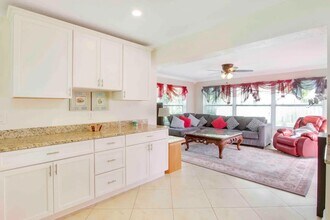 19185 SE Homewood Ave in Jupiter, FL - Building Photo - Building Photo