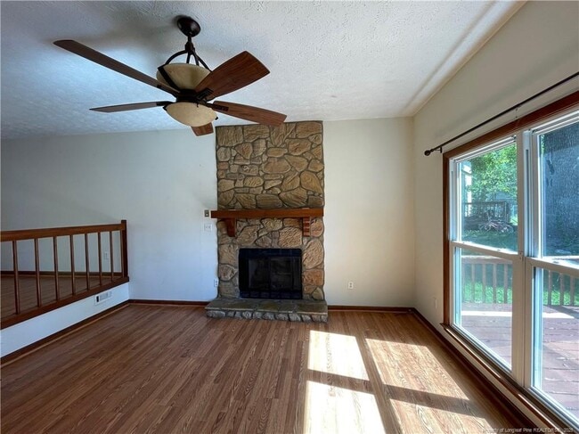 404 Adger Ct in Fayetteville, NC - Building Photo - Building Photo