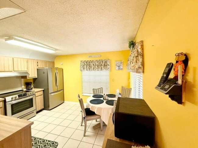 property at 5496 Viburnum Cir