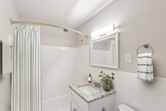 The Jefferson, an Eagle Rock Community in Falls Church, VA - Building Photo - Building Photo