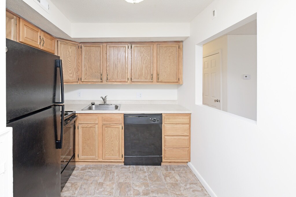 Belmont West Brockton, MA Apartments