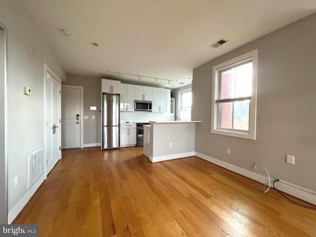 property at 1209 G St SE