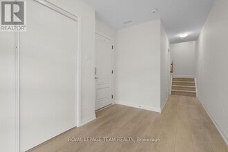 975 Athenry Ct in Ottawa, ON - Building Photo - Building Photo