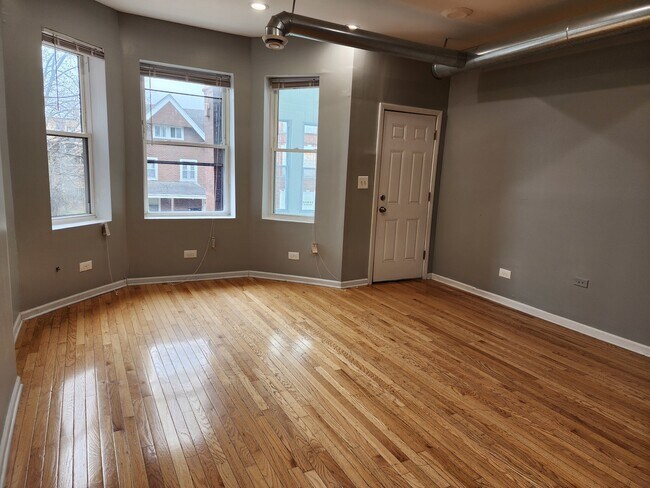 1530 E 65th Pl in Chicago, IL - Building Photo - Building Photo