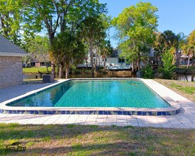 9 Waterberry Cir in Ormond Beach, FL - Foto de edificio - Building Photo
