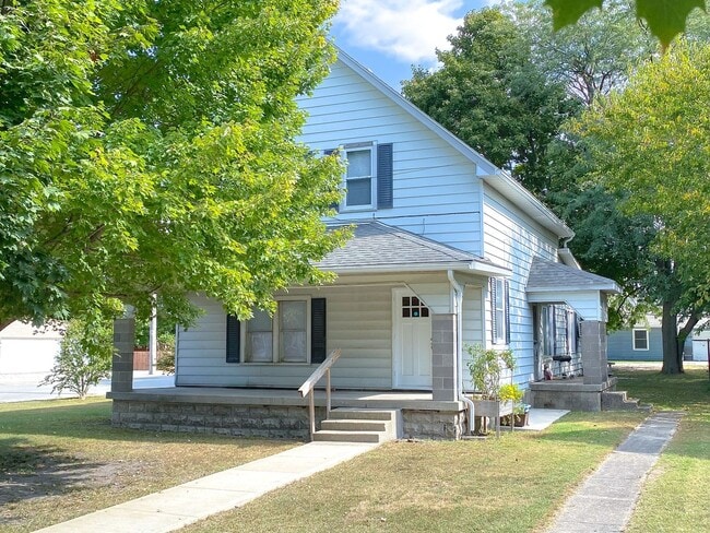 property at 627 N Main St