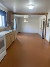 536 US-97 ALT in Chelan, WA - Building Photo - Building Photo