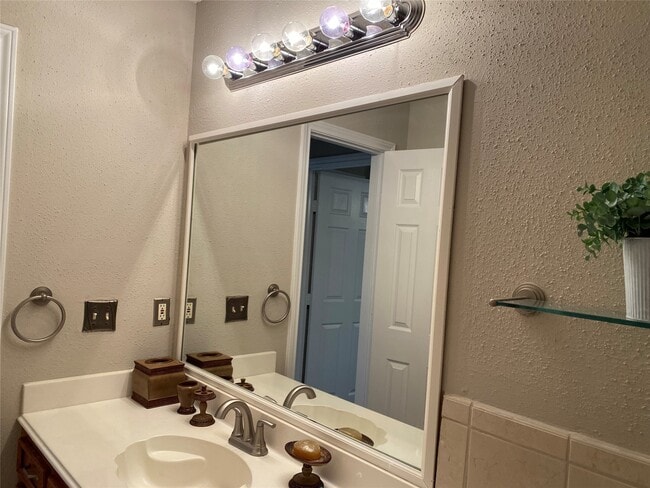 property at 2415 Poco Dr