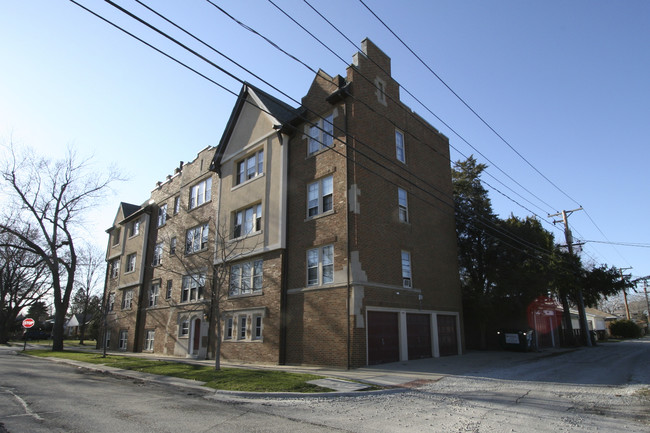 7901 N Keeler Ave in Skokie, IL - Building Photo - Building Photo