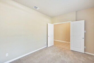 163 Lone Tree Hollow in Buda, TX - Building Photo - Building Photo