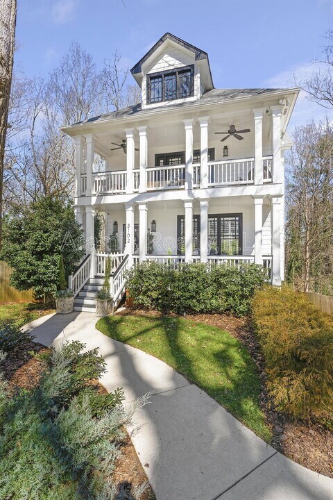 3102 Alston Dr in Decatur, GA - Building Photo