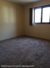 320 Lincoln St in Seward, NE - Building Photo - Building Photo