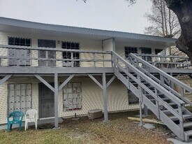 8002 Trapier Ave in New Orleans, LA - Building Photo