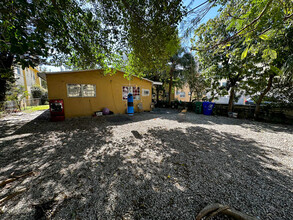 1141 SW 4th St in Miami, FL - Building Photo - Building Photo