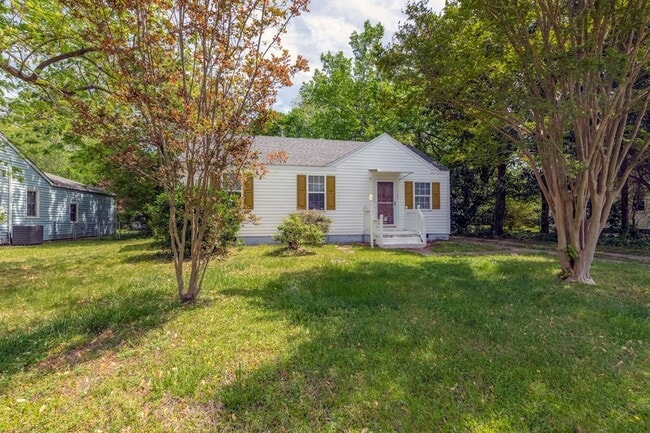 1128 Wilkins Dr in Williamsburg, VA - Building Photo - Building Photo