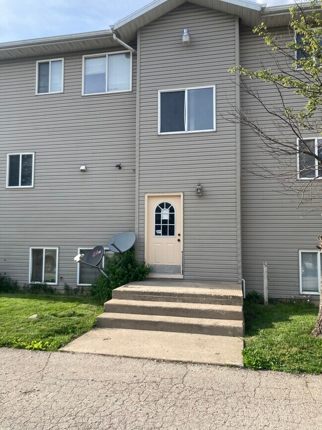 2324 Ashland Dr Apartments and Nearby Morris Apartments For Rent