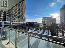 85 Duke St W in Kitchener, ON - Building Photo