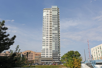 The Moderne in Milwaukee, WI - Foto de edificio - Building Photo