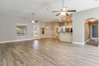 3111 Hickory St in Navarre, FL - Building Photo - Building Photo