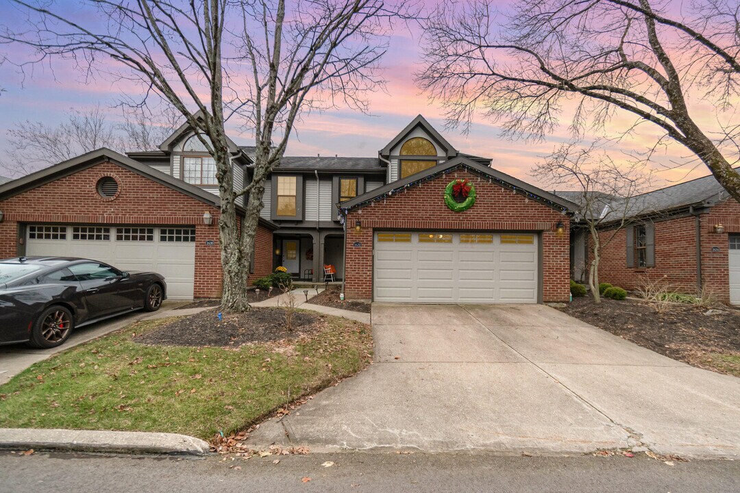 1632 Shady Cove Ln in Florence, KY - Building Photo