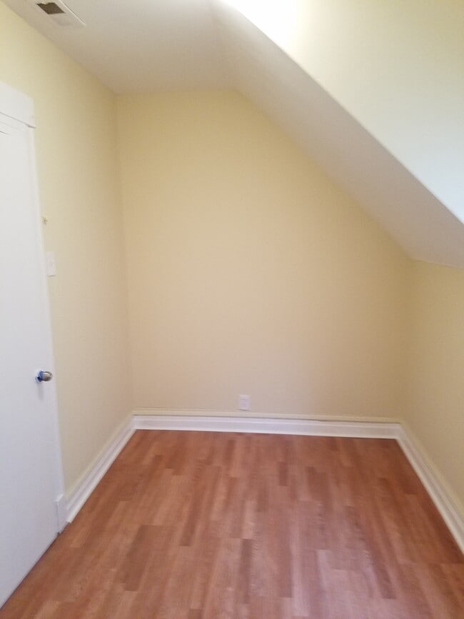 property at 3515 W McLean Ave